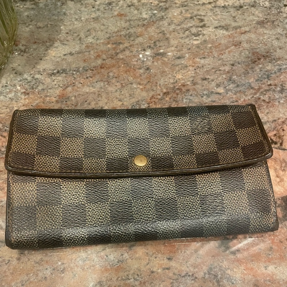 Louis Vuitton Damier Ebene long wallet preowned
